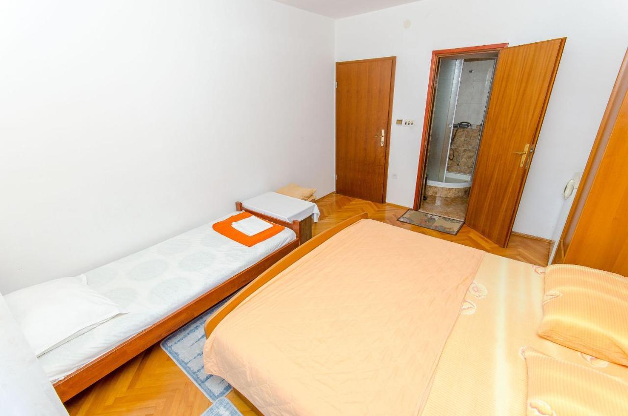 Apartments Moloco Drvenik  Bagian luar foto